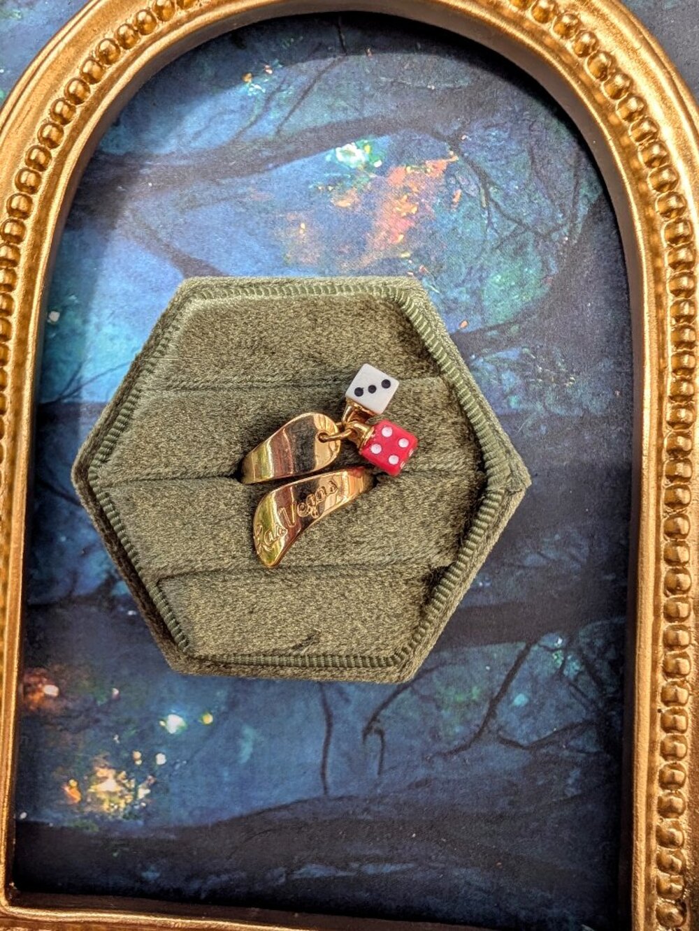 Vintage Las Vegas Souvenir Tourist Ring with Attached Dice, wrap style, size 5.5